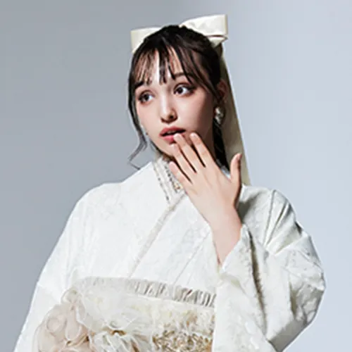卒業式の袴レンタルならFURISODE DOLL!