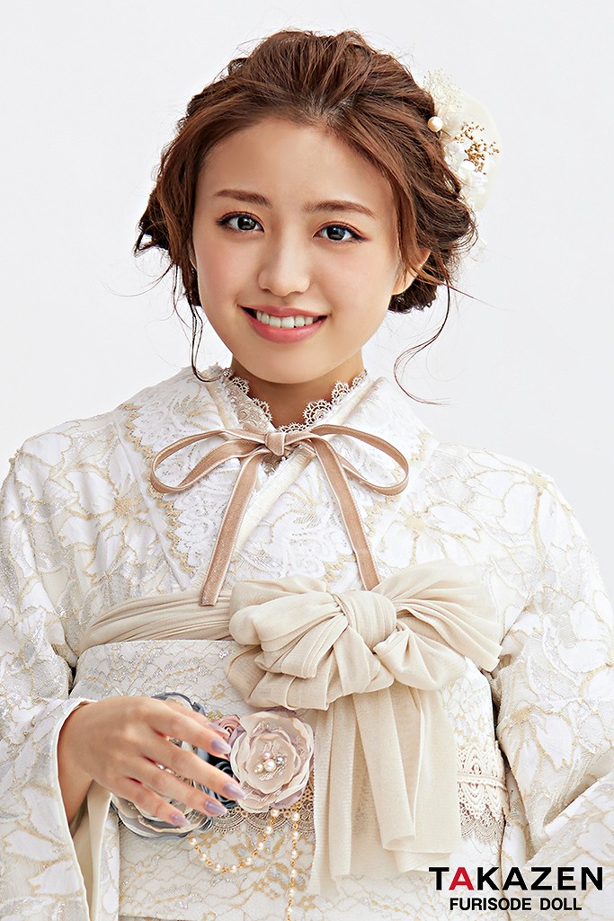 くすみカラーガーリー　白 　総レース振袖　かわいい　ホワイトコーデ　量産型　お洒落　香音(かのん)ちゃん　23015