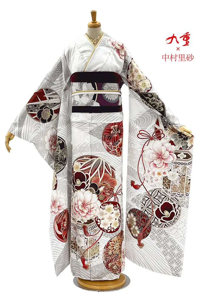 九重×中村里砂振袖ネットレンタル　白/赤　和柄/吉祥文様　かわいい　華やか　おめでたい色合い　K956