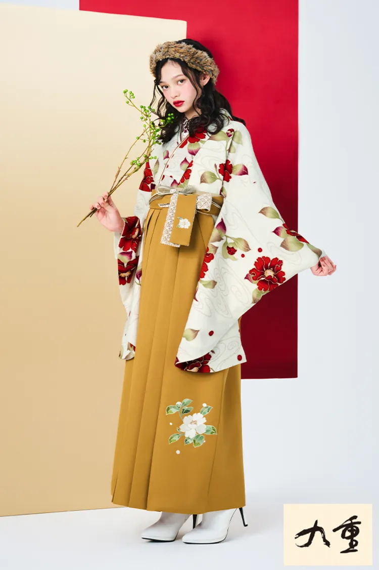 九重ブランド袴ネットレンタル　白地/赤　牡丹柄　正統派古典　レトロモダン　清楚　大人っぽい　きれいめ　R27025