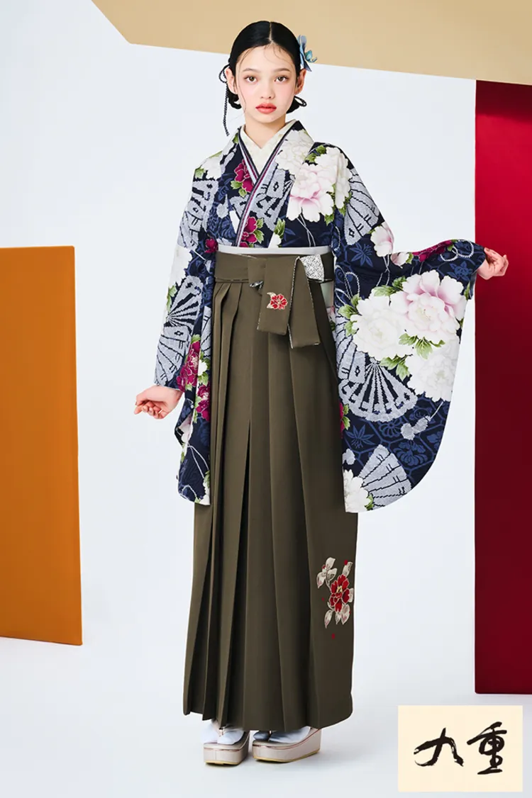 九重ブランド袴ネットレンタル　紺色/ネイビー　牡丹柄/大柄　正統派古典　華やか　大人っぽい　かっこいい　清楚　R27028