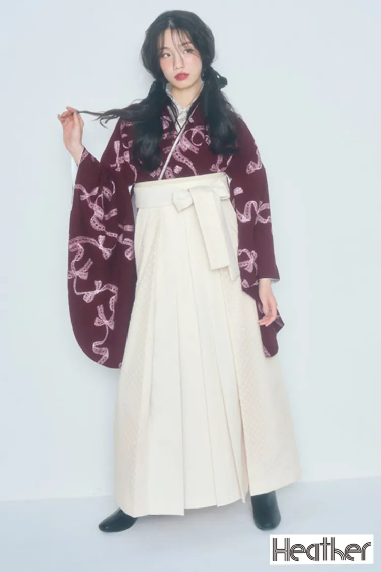 Heatherブランド袴ネットレンタル　エンジ/ワインレッド　リボン柄　フェミニン　ガーリー　かわいい　お人形さんみたいな袴　R27035