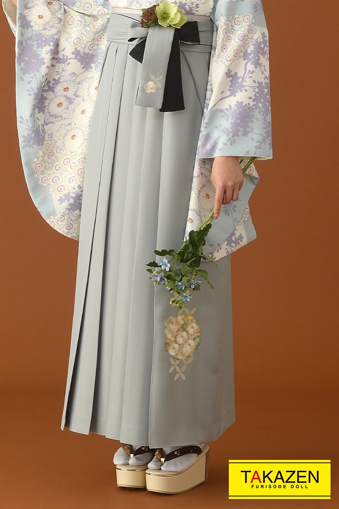 最新くすみカラー袴ネットレンタル(かわいい淡い色)　ベージュ/白　K23006