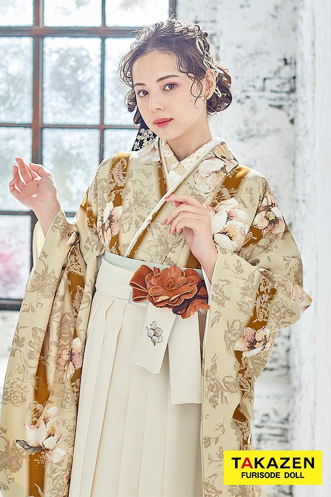くすみカラー袴　ブラウン/ベージュ　洋柄/花柄　ガーリー　オシャレ　淡い色合い　統一感のある袴ネットレンタル　K24010