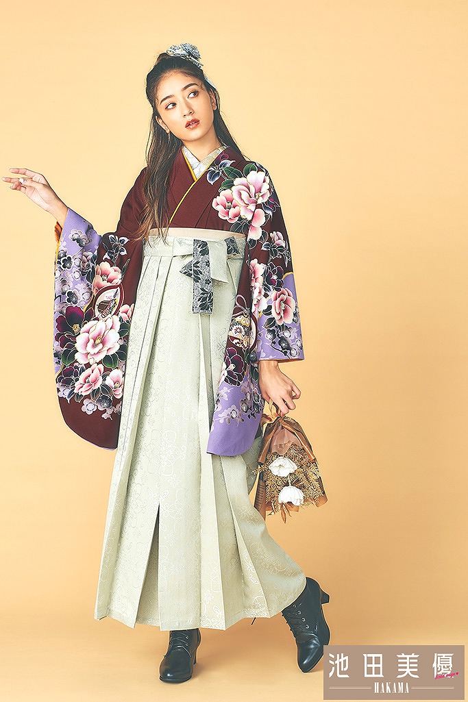 池田美優(みちょぱ)着用エレガント古典柄　赤茶/ブラウン　ボタン柄　現代柄　綺麗　華やか　大人っぽい袴ネットレンタル　K24025