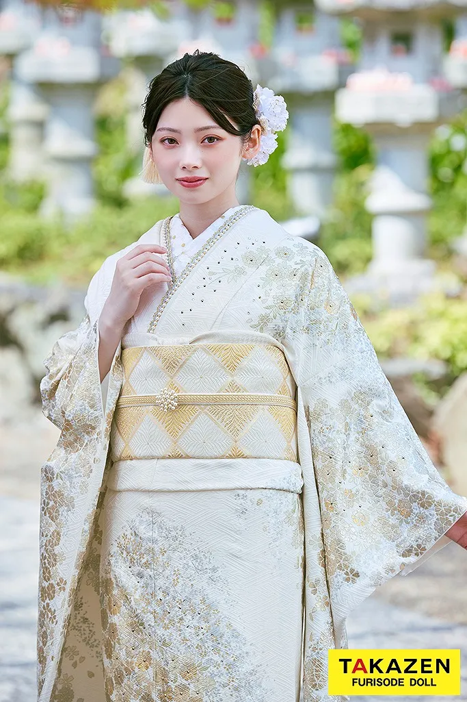 高級古典　白金/白地　桜柄　きれいめ　柄小さめ　エレガント　上品　綺麗系　はんなり　振袖ネットレンタル　LB44
