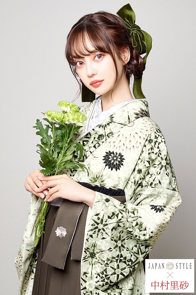 JAPAN STYLE×中村里砂ブランド袴ネットレンタル　クリーム/抹茶色　淡い色　おしとやか　上品　統一感のあるコーディネート　R24054