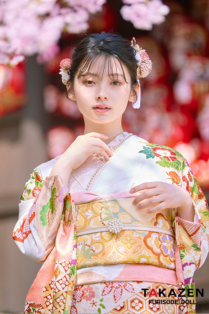 プレミアム古典　吉澤織物/最高級染繍桶絞り友禅　ピンク/白/金　菊柄/吉祥文様　白地　清楚振袖ネットレンタル　南琴奈　LB31