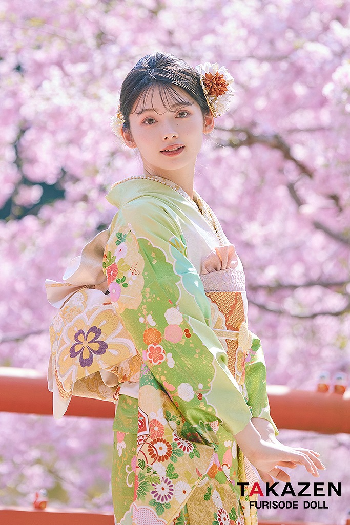 最高級プレミアム古典柄振袖　吉澤織物/最高級染繍桶絞り友禅　黄緑/緑　貝桶柄　はんなり　かわいい　南琴奈　華やかな振袖ネットレンタル　LB35