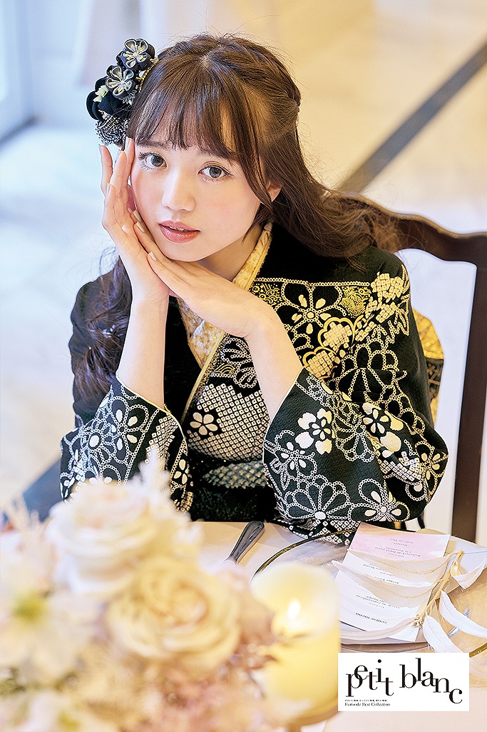 正統派古典　黒地/白　絞り風　大人っぽい　アンティーク調　モノトーン　阿部ここは　ヴィンテージ振袖ネットレンタル　K1028