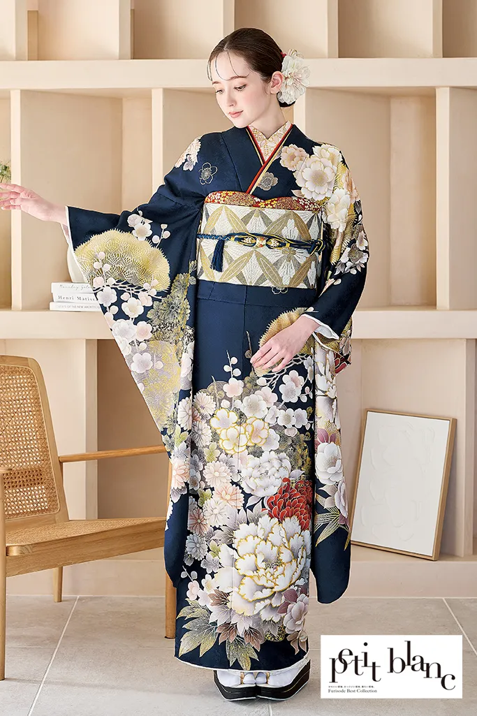正統派古典　ネイビー/紺色　牡丹柄　大人っぽい　きれいめ　上品　定番　人気　高級感のある振袖ネットレンタル　K1212