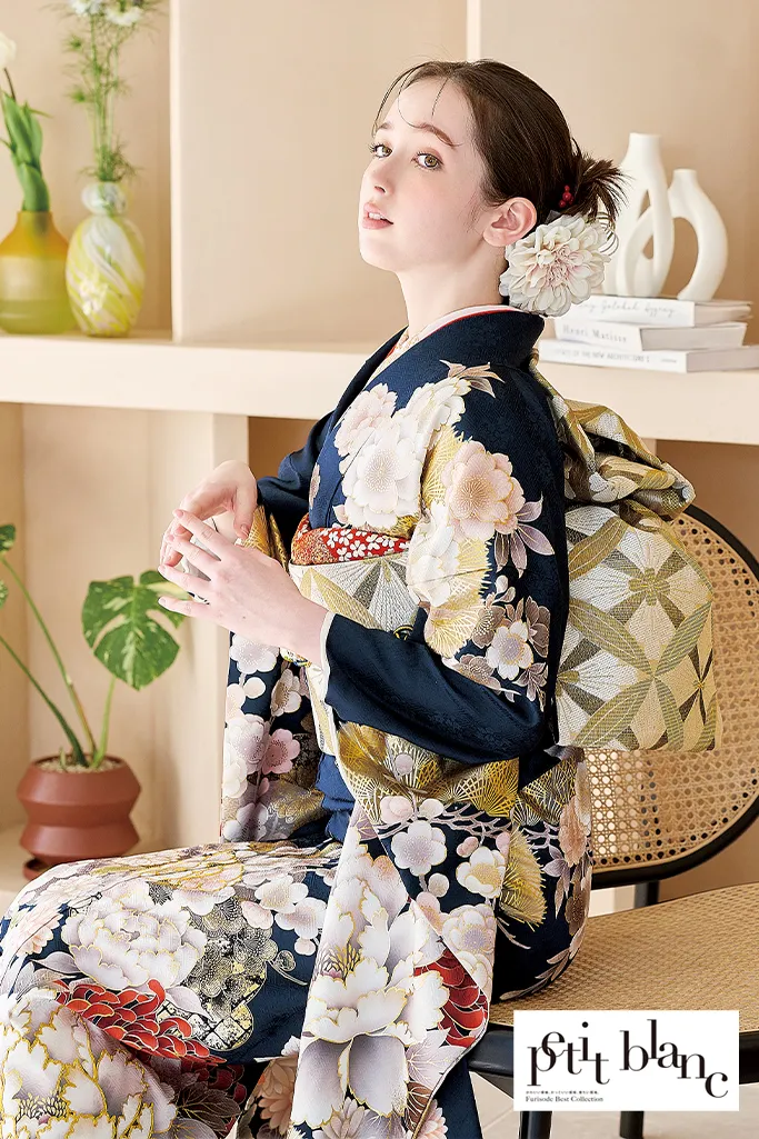 正統派古典　ネイビー/紺色　牡丹柄　大人っぽい　きれいめ　上品　定番　人気　高級感のある振袖ネットレンタル　K1212