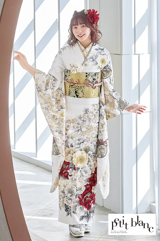 正統派古典　白赤/白ベース　桜柄　大人っぽい　きれいめ　上品　人気　おしとやか　振袖ネットレンタル　K1214