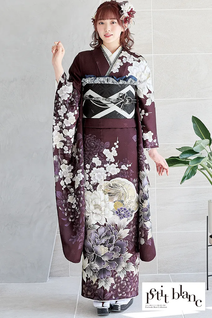 正統派古典　あずき色/茶色　牡丹柄　珍しい色　大人っぽい　綺麗系　上品　おしとやか　振袖ネットレンタル　K1215