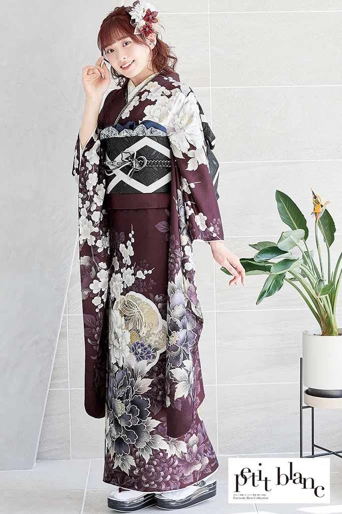 正統派古典　あずき色/茶色　牡丹柄　珍しい色　大人っぽい　綺麗系　上品　おしとやか　振袖ネットレンタル　K1215