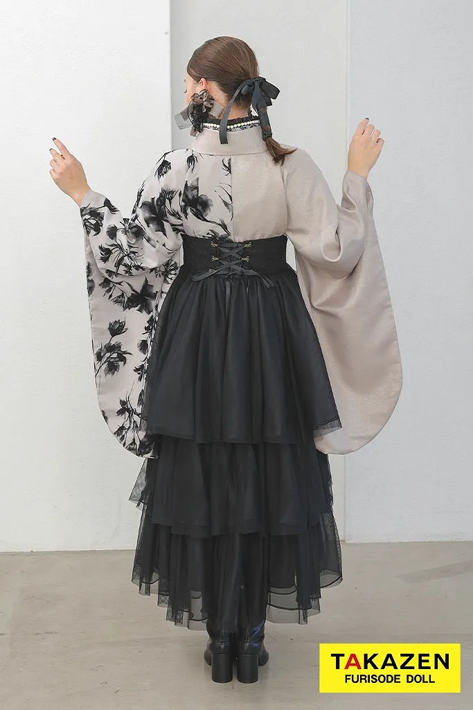 ヴィンテージスタイル　ベージュ/黒　フロッキー素材　ドレス袴　フリル　おしゃれ　人とかぶらない　ブーツコーデ　個性的袴ネットレンタル　R26021