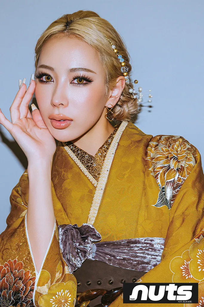 nutsブランド振袖ネットレンタル　からし　流水模様　大人っぽい　ギャル　きれいめ　華やか　原ちゃん　K1255