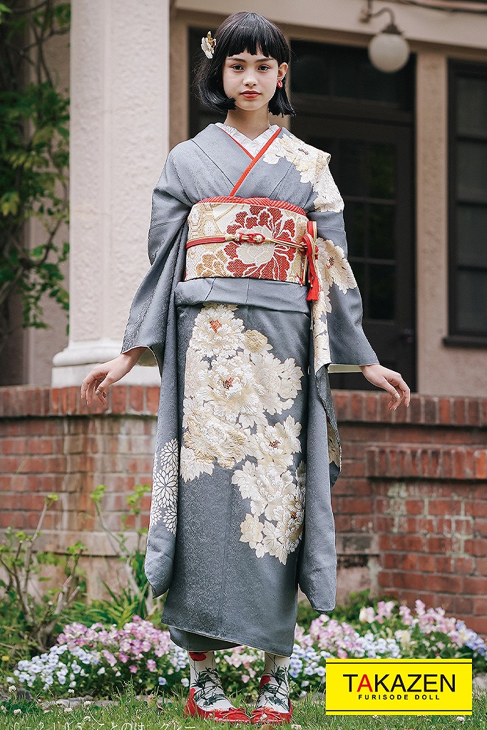 成人式人気振袖 着物 通販レンタル 個性派くすみカラーヴィンテージ古典 Coto Made グレー 白 K325 全国対応 振袖 レンタルならフリソデドール 成人式振り袖 卒業式袴レンタルno 1