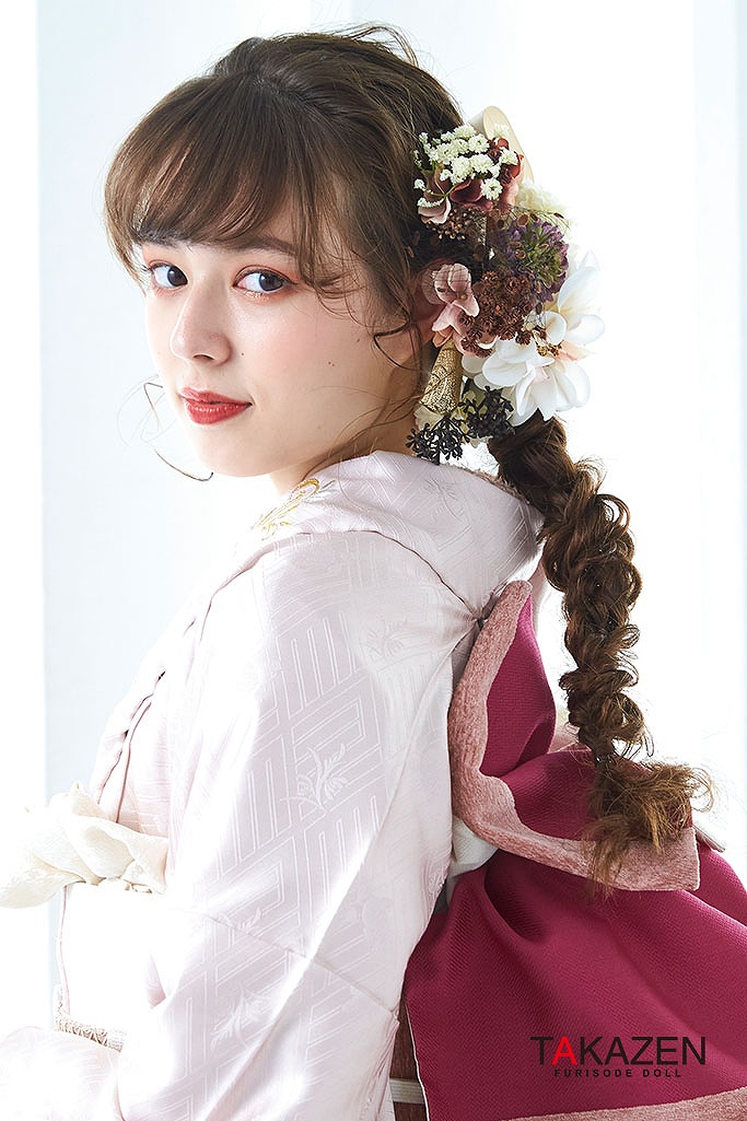 くすみカラー古典　ピンク/淡色　小さい柄/グラデーション　淡い色　可愛い　品のある振袖　木下エリカ　LB16