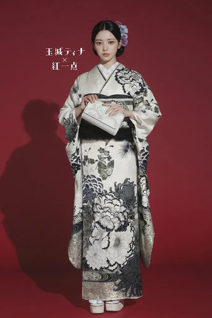 玉城ティナ×紅一点ブランド振袖ネットレンタル　白/黒　牡丹柄/流水模様　大人っぽい　かっこいい　粋古典柄　ノスタルジック　K1183