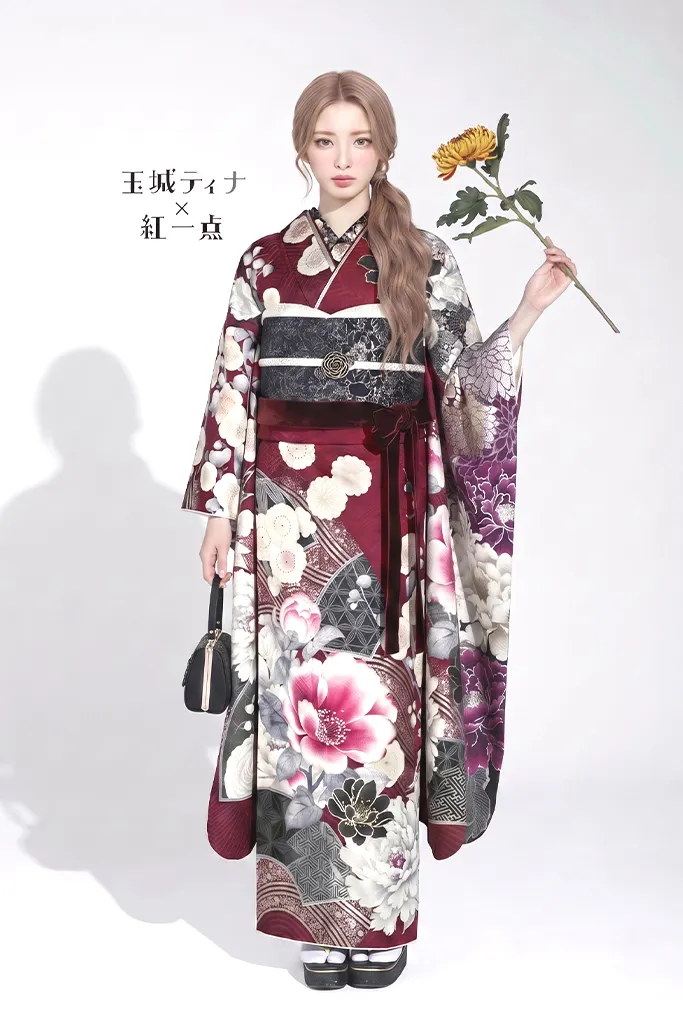 玉城ティナ×紅一点ブランド振袖ネットレンタル　ワインレッド/エンジ　牡丹柄/桜柄　王道古典　華やか　大人っぽい　豪華　K1177