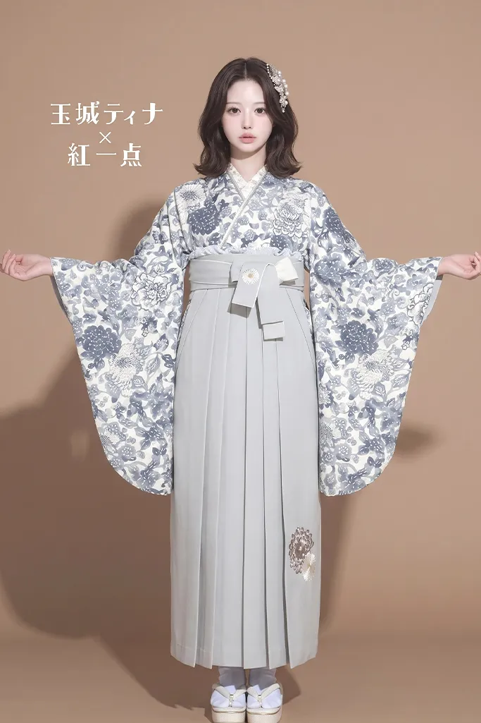 玉城ティナ×紅一点最新作振袖ネットレンタル　正統派古典　グレー/水色　菊柄　寒色系　清楚系　ブルべさんにおすすめ　R26068