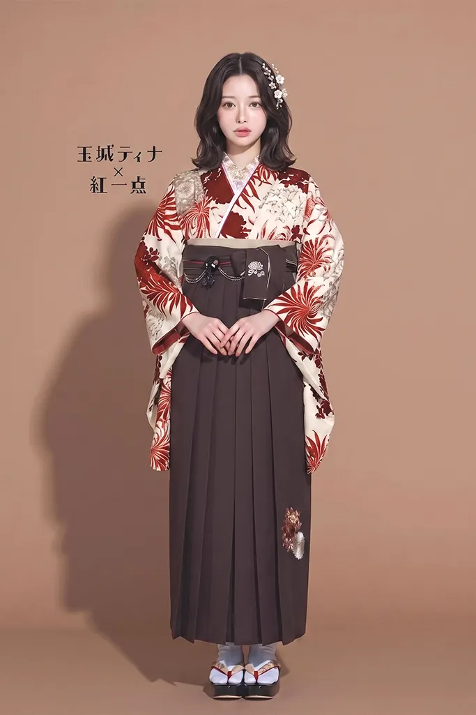 玉城ティナ×紅一点最新作振袖ネットレンタル　正統派古典　白赤/白地　菊柄　おしゃれ　人と被らない　大人っぽい　R26066