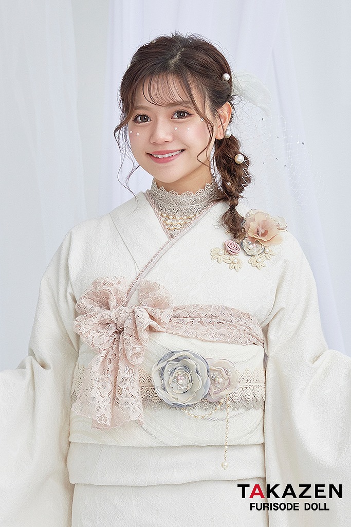 ヘップバーンミニョン　白/ホワイト　立体花付き　ジャガード生地　フレンチガーリー　レースインナーコーデ　足袋ブーツ　可愛らしい振袖ネットレンタル　じゅりちゃん　G64
