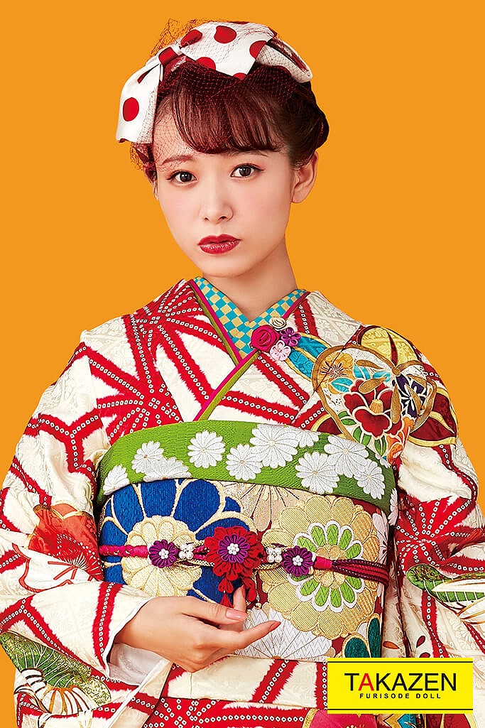 安いレトロ　白/赤/クリーム　饅頭菊　個性派　レトロモダン振袖ネットレンタル　古風　かわいい　ポップ　　31020