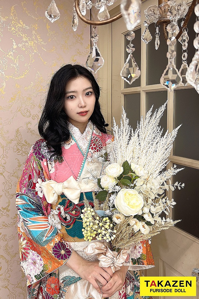 正統派古典　白/ピンク/水色　牡丹柄/琉球柄　個性派　華やか　綺麗な振袖ネットレンタル　M5