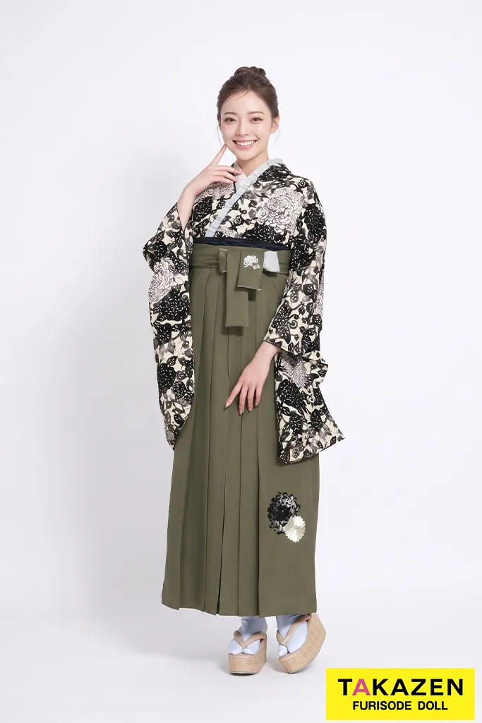 玉城ティナ×紅一点振袖ネットレンタル　正統派古典　黒　菊柄　大人っぽい　清楚　オシャレ　R26069
