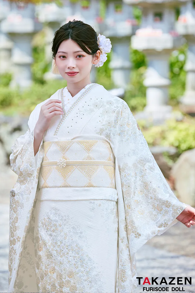 高級古典　白金/白地　桜柄　きれいめ　柄小さめ　エレガント　上品　綺麗系　はんなり　振袖ネットレンタル　LB44