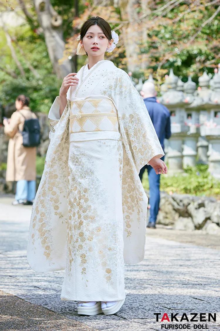 高級古典　白金/白地　桜柄　きれいめ　柄小さめ　エレガント　上品　綺麗系　はんなり　振袖ネットレンタル　LB44