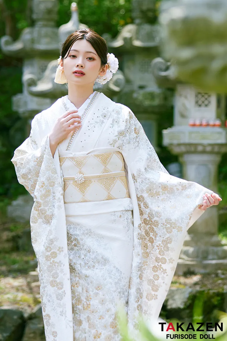 高級古典　白金/白地　桜柄　きれいめ　柄小さめ　エレガント　上品　綺麗系　はんなり　振袖ネットレンタル　LB44