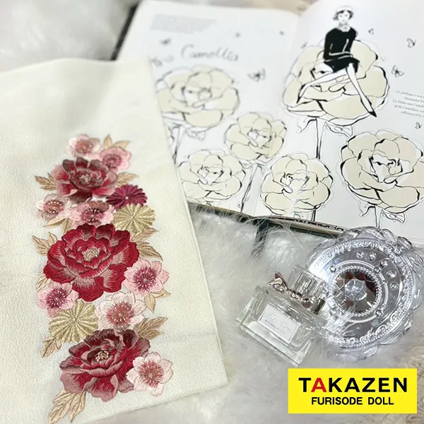 刺繍衿通販 牡丹に八重桜 赤 古典柄 綺麗 大人っぽい 上品 半襟72