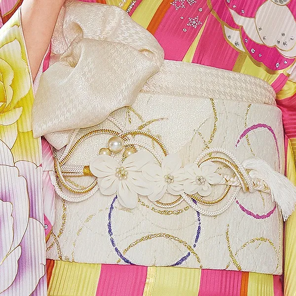 【成人式振袖/着物用/通販レンタル帯締め】イマドキおしゃれ帯締め　シフォン花　パール　白