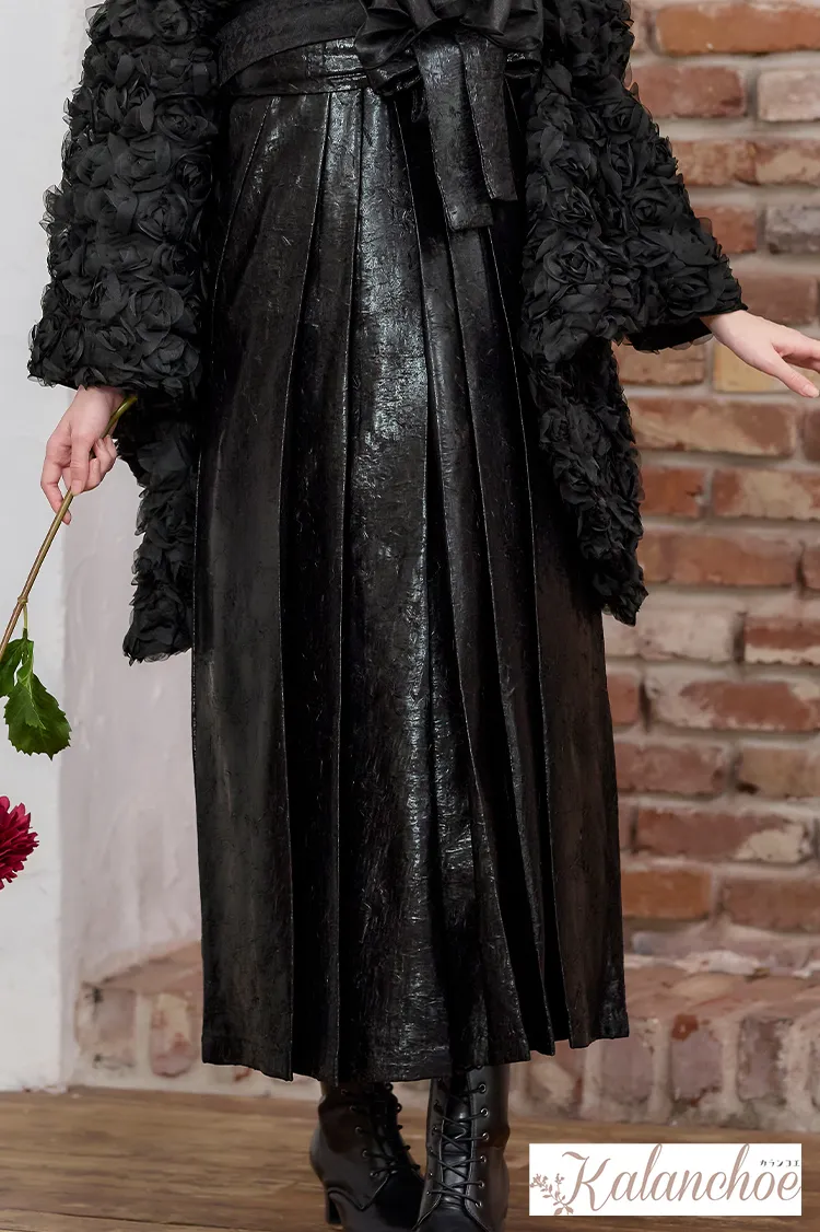 ヴィンテージ袴ネットレンタル　黒　ふわふわ　オシャレ　統一感のある着こなし　ブーツコーデ　R26082