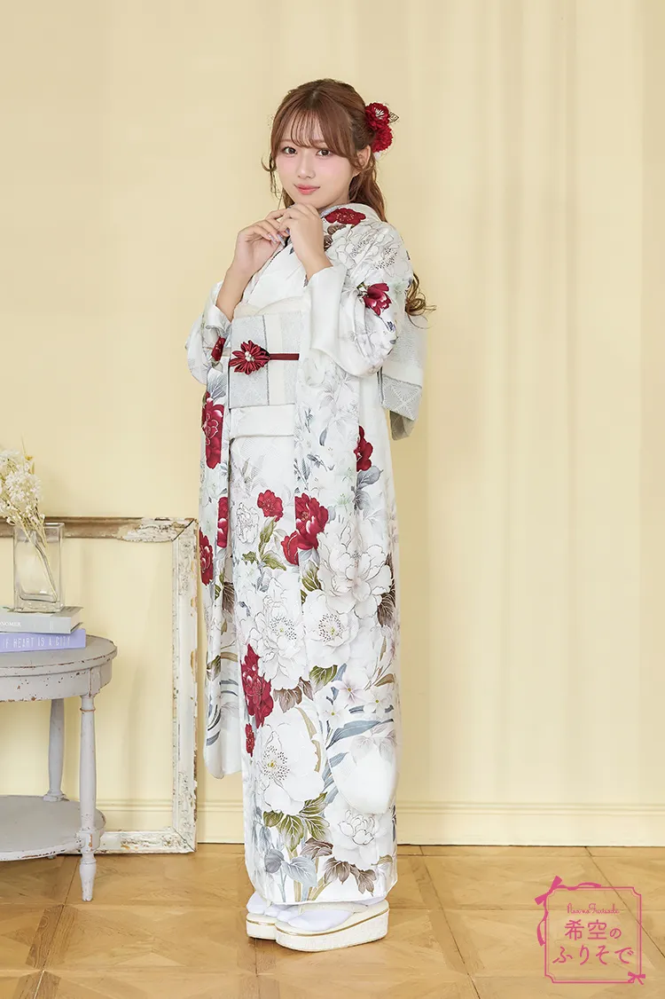 希空のふりそでネットレンタル　白/赤　牡丹柄　正統派古典　きれいめ　かわいい　統一感のある着こなし　K1282