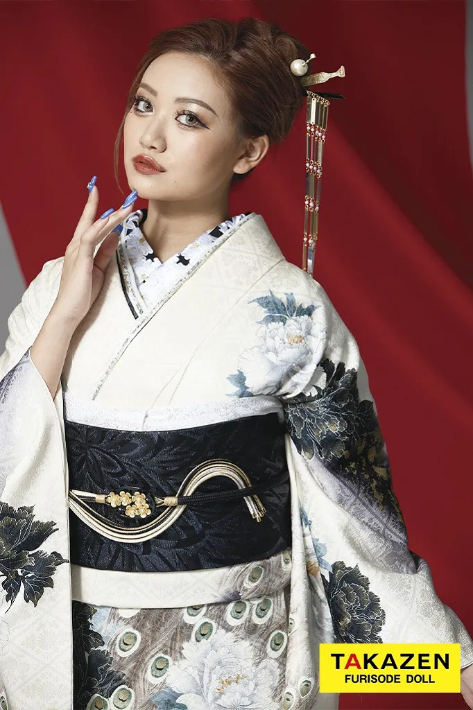 ジャパンモード　白/グレー　孔雀柄　シック　渋い　かっこいい振袖　粋　ギャル　大人っぽい　花魁風　中村りおん　32146