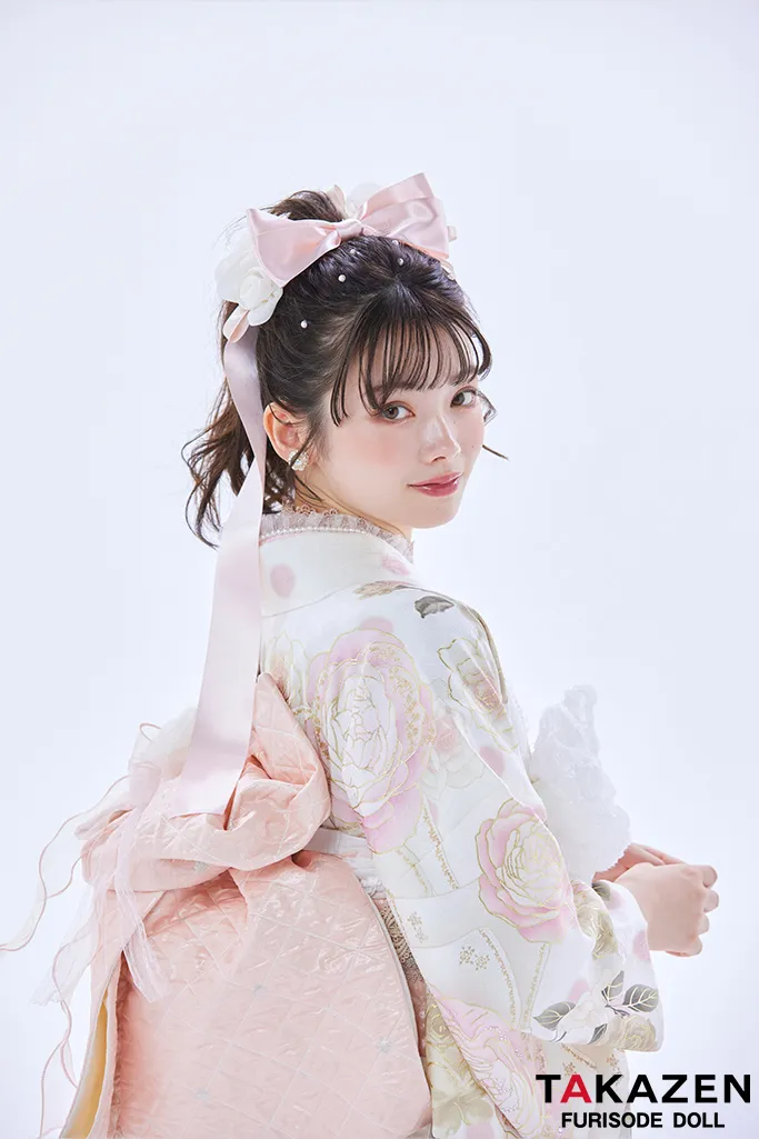 ヘップバーンシャネルカラー　白/ピンク　バラ/リボン柄　かわいい　スワロフスキー付き　レースインナー/ヒールコーデ　南琴奈　24001