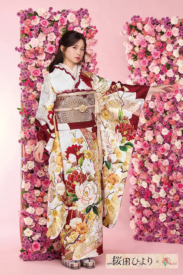 桜田ひよりブランド振袖ネットレンタル　正統派古典　白/エンジ　和柄　華やか　上品　かわいい　K1287