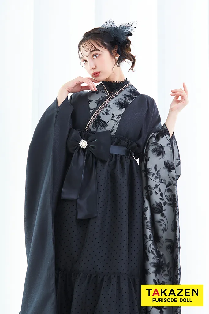 ヴィンテージスタイル袴　黒/ブラック　ラメ入り生地/フロッキー生地　おしゃれ　スタイリッシュ　リボン付きドレス袴ネットレンタル　香川るな　LH4