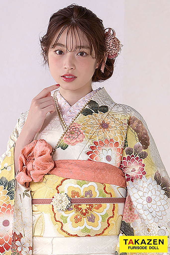 正統派古典　アイボリー/くすみカラー　菊柄/御所車/柄小さめ　かわいらしい振袖　清楚　はんなり　葛西杏也菜　26024