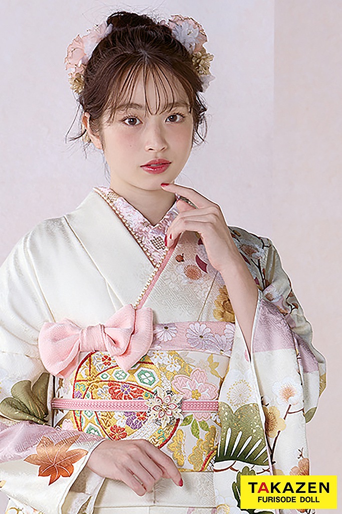 正統派古典　アイボリー/薄ピンク/くすみカラー　菊柄/大柄　かわいい振袖　はんなり　上品　葛西杏也菜　26077