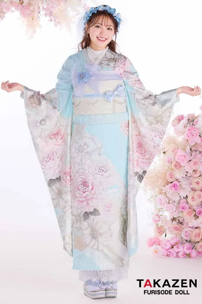 ヘップバーン最新作　コスメカラー　水色/ピンク　バラ柄/リボン柄　透明感　かわいい　ガーリー　キラキラ　スワロフスキー・パール付き振袖ネットレンタル　香音　27003