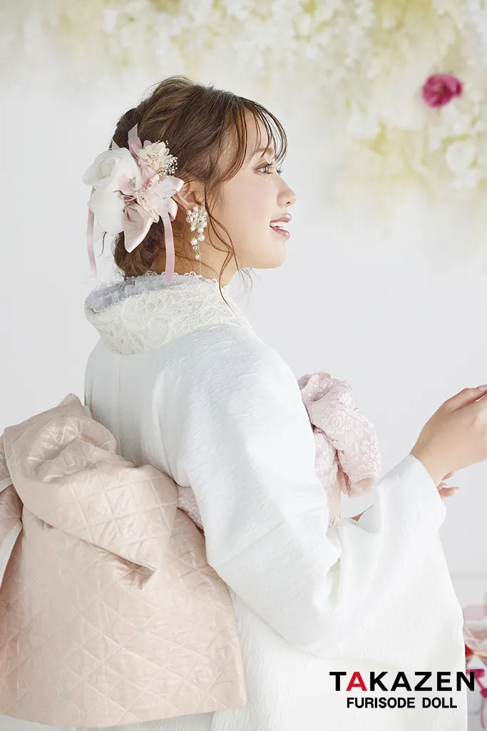 最新作ヘップバーン　ミニョン　白ピンク　立体花/レース　一番かわいい　フレンチガーリー　　洋風　レースインナーコーデ　キラキラビジュー付き振袖ネットレンタル　香音　27005