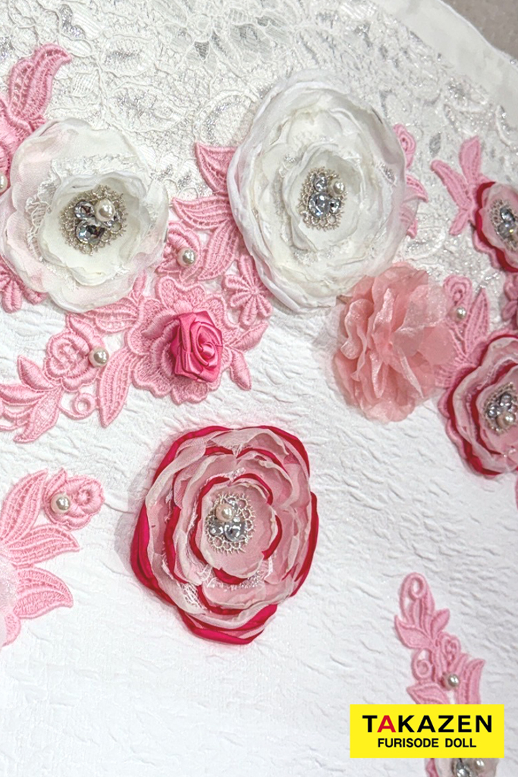 最新作ヘップバーン　ミニョン　白ピンク　立体花/レース　一番かわいい　フレンチガーリー　　洋風　レースインナーコーデ　キラキラビジュー付き振袖ネットレンタル　香音　27005