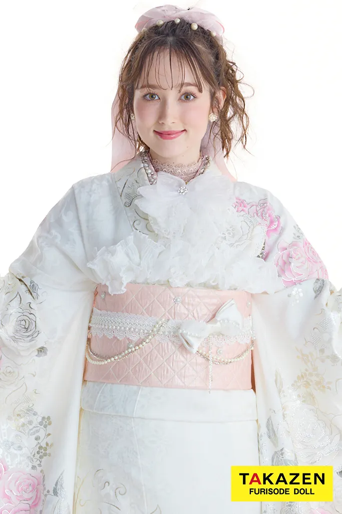 ヘップバーンローズ　白/ピンク　バラ柄/リボン柄　かわいい振袖　透明感　リボンアレンジ　周防ジゼル　キラキラスワロフスキー付きネットレンタル　26009