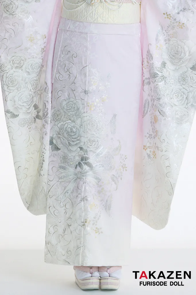 最新作ヘップバーンローズ　ピンク　バラ柄　エレガント　一番かわいい　レースインナー　洋風　ドレッシー　キラキラスワロフスキー付き振袖ネットレンタル　伊藤桃々　27011