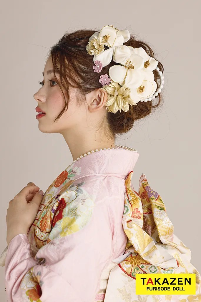 最新作正統派古典　ピンク　鞠柄/和柄　かわいい　はんなり　上品　きれいめ　王道　TAKAZENオリジナルカラー振袖ネットレンタル　南琴奈　27020